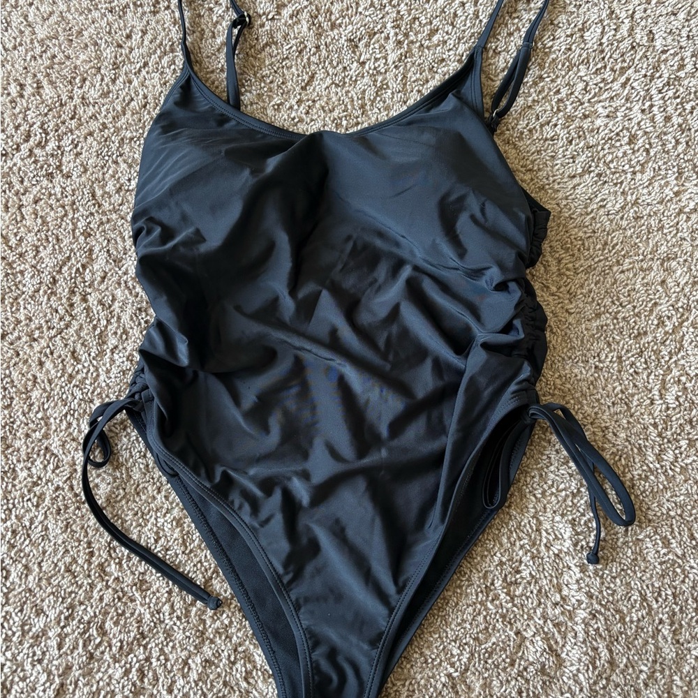 LINI Elegant Black Swimwear